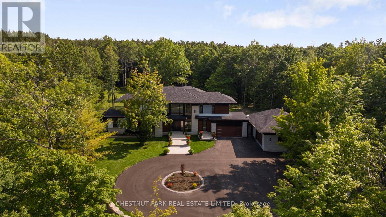 Uxbridge, ON L9P1R4,547 OLD STOUFFVILLE ROAD