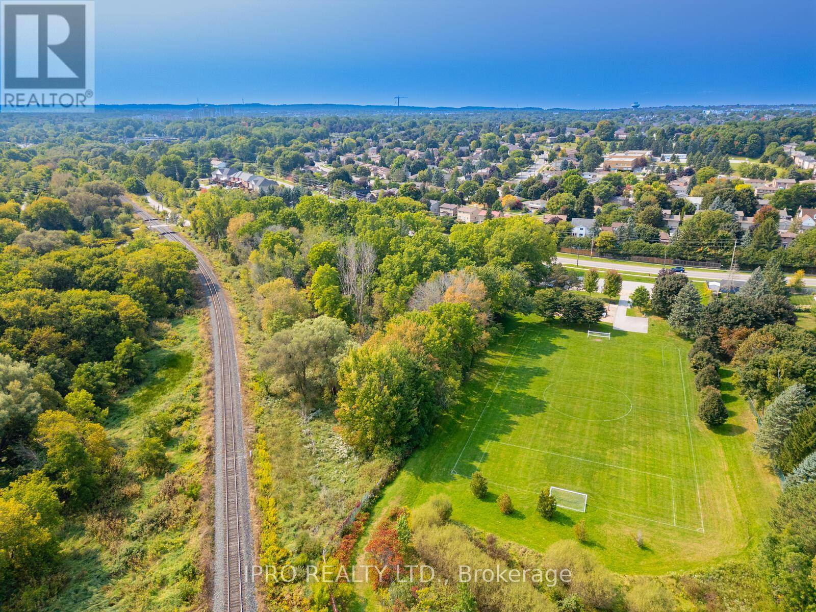 Newmarket (bristol-london), ON L3Y9A9,315 MAIN STREET N