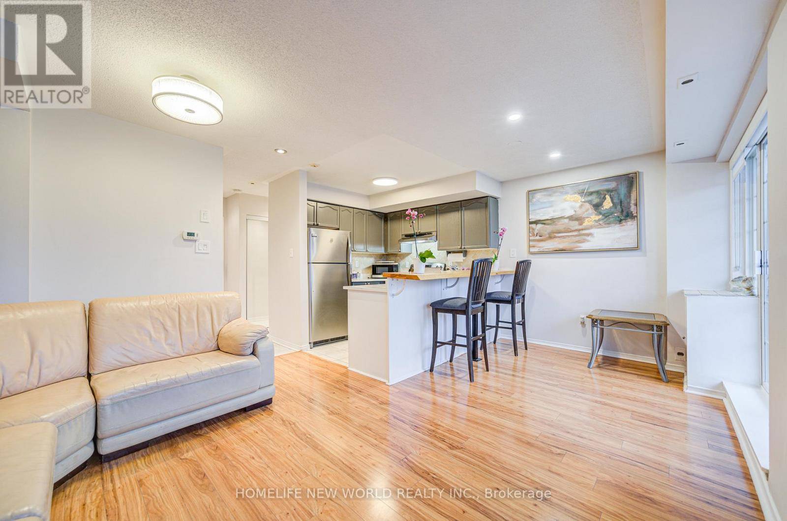 Markham (cornell), ON L6B1B6,15 Cornell Meadows AVE #A206