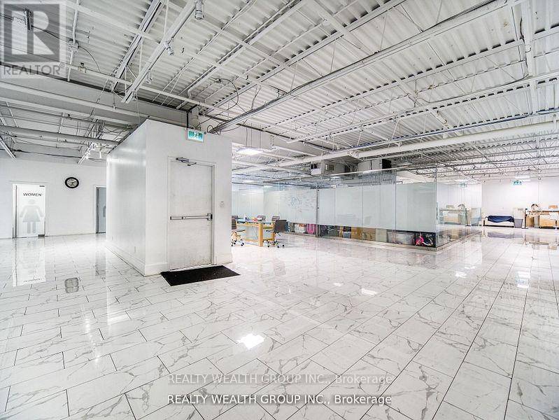 Markham (milliken Mills East), ON L3R2M7,7261 Victoria Park AVE ##2Fl
