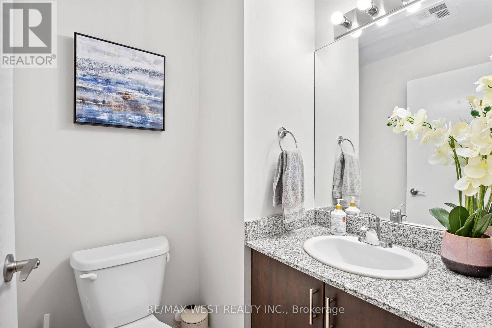 Vaughan (concord), ON L4K0G3,2900 Highway 7 East #201