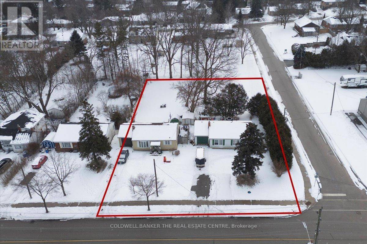 Newmarket (central Newmarket), ON L3Y1J4,98 EAGLE STREET