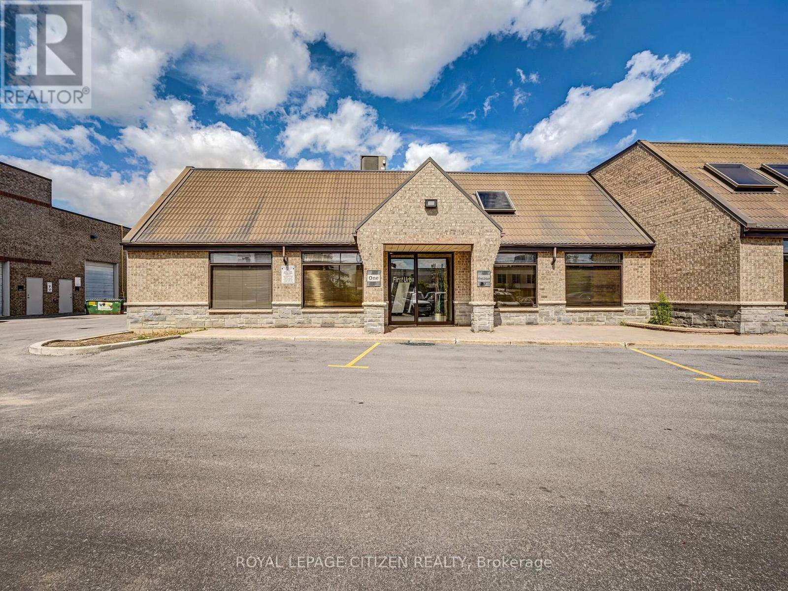 Vaughan (concord), ON L4K4A5,30 Pennsylvania AVE #1