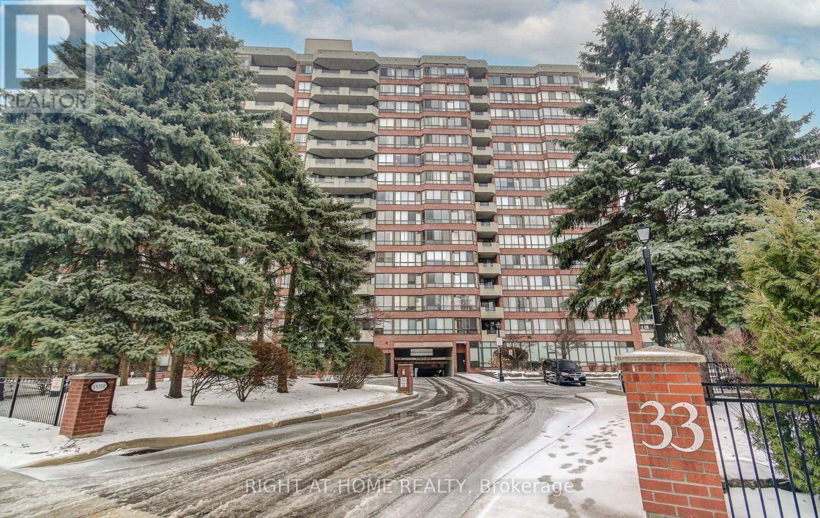 Richmond Hill (observatory), ON L4C8W4,33 Weldrick RD East #507