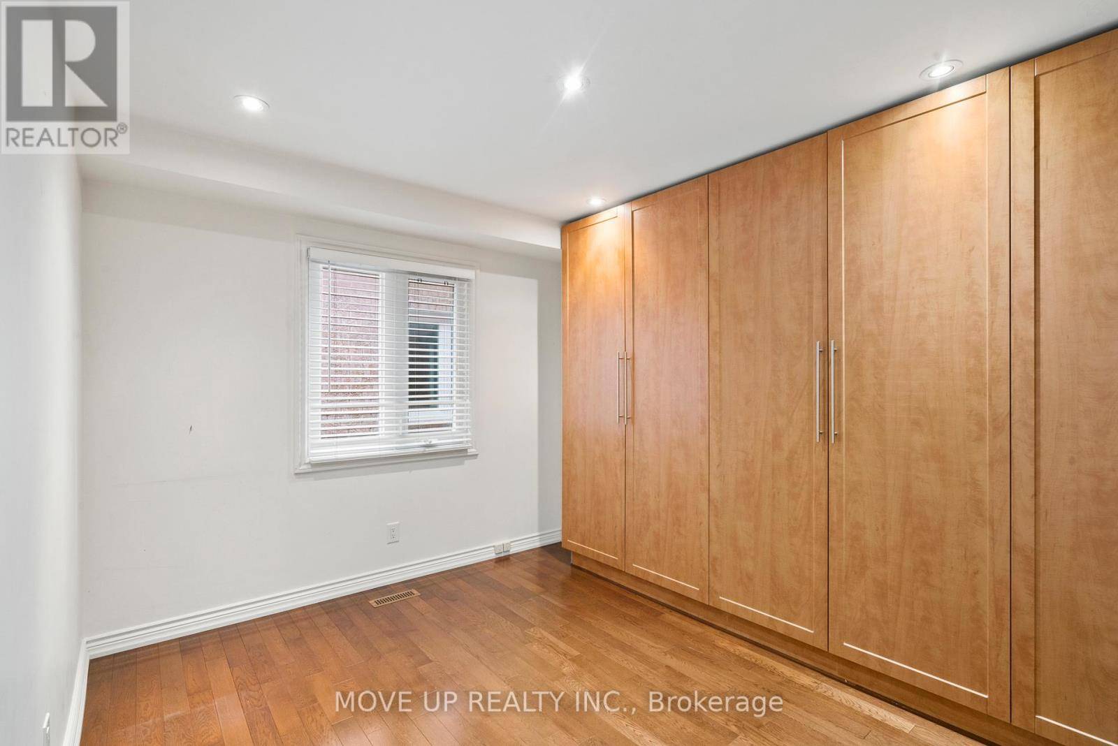 Richmond Hill (north Richvale), ON L4C8X1,21 GABY COURT