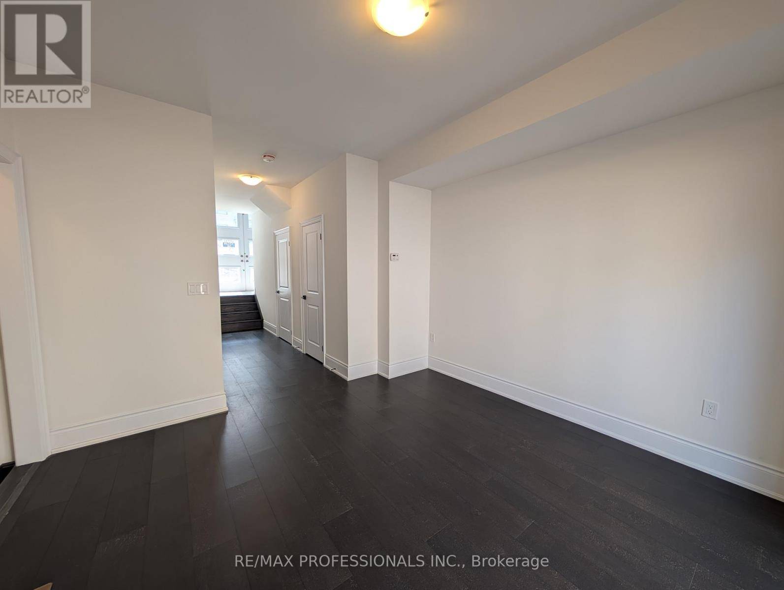 Vaughan (kleinburg), ON L4L1A7,77 PARADOX STREET
