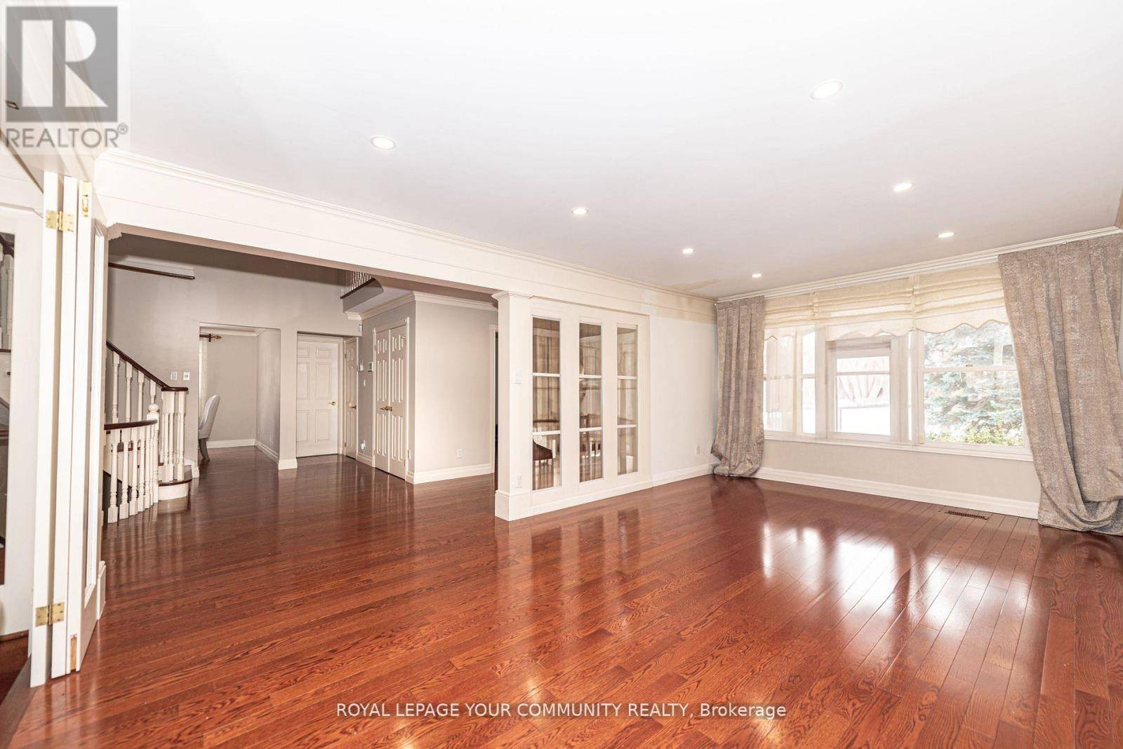 Richmond Hill (south Richvale), ON L4C6Y6,91 WINCHESTER LANE