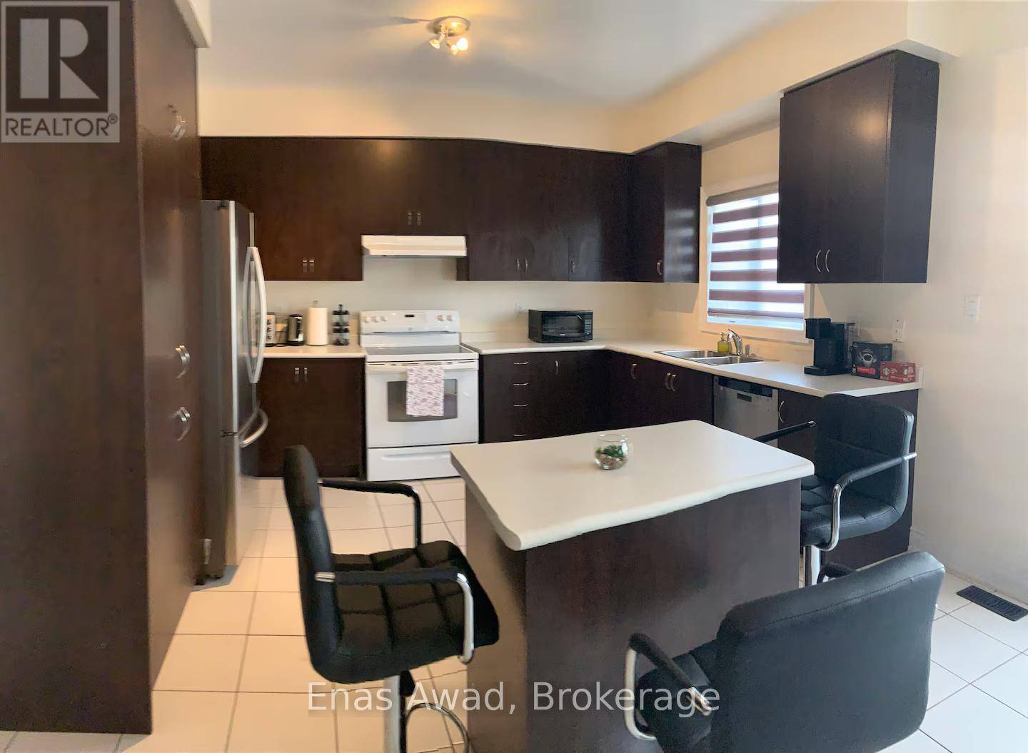 Innisfil (lefroy), ON L0L1W0,1345 BARDEAU STREET