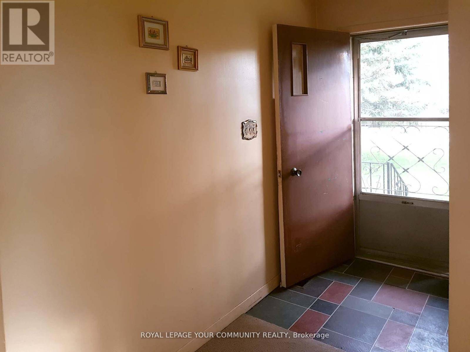 Richmond Hill (north Richvale), ON L4C3S6,14 MAY AVENUE