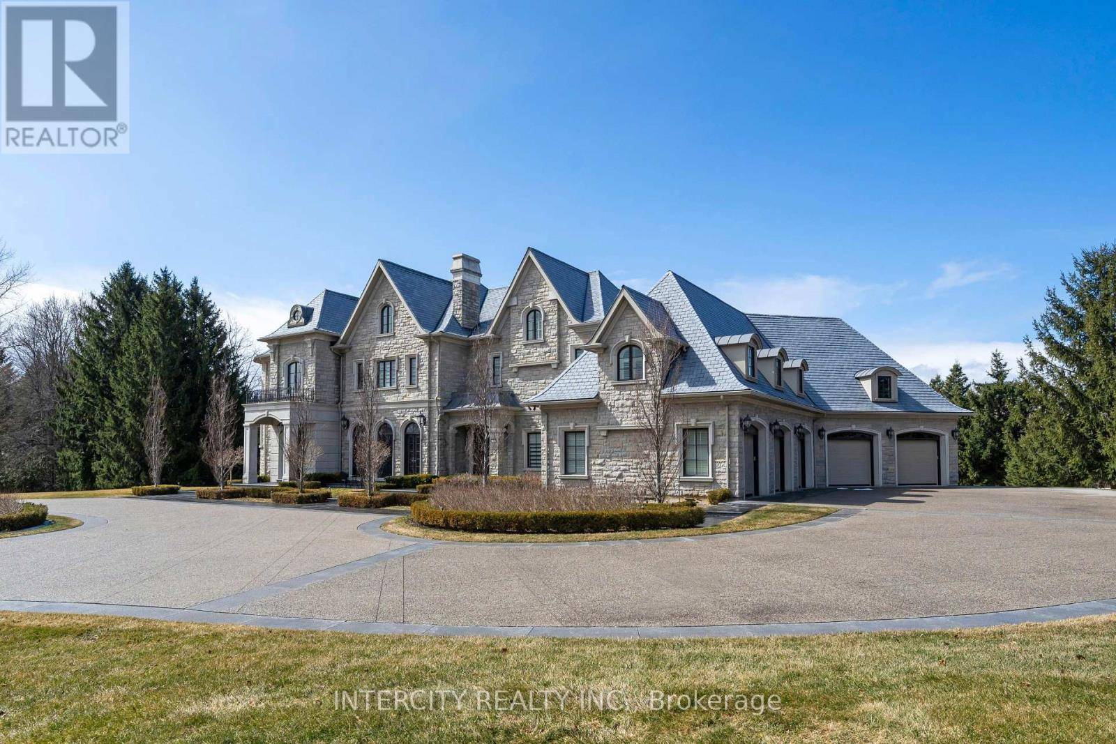 Vaughan (kleinburg), ON L0J1C0,20 ORICO COURT