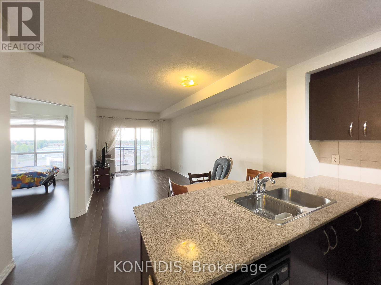 Vaughan (lakeview Estates), ON L4J9K5,8 Maison Parc CT #702