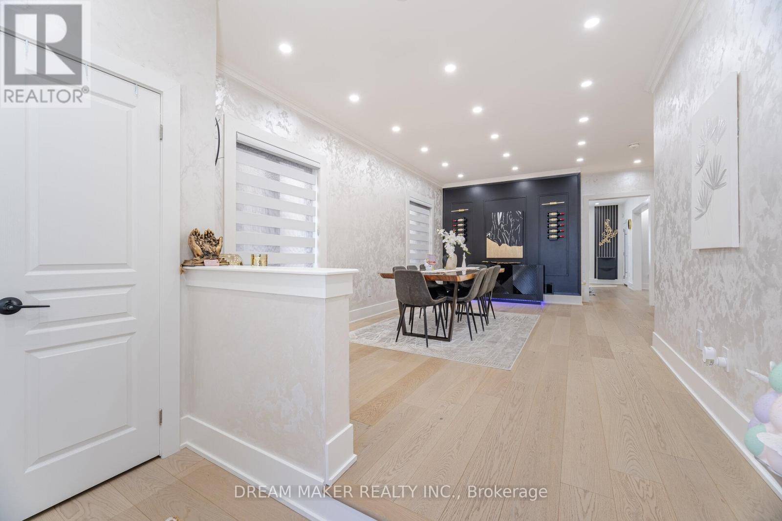Richmond Hill (oak Ridges), ON L4E1B9,87 MEADOWSWEET LANE