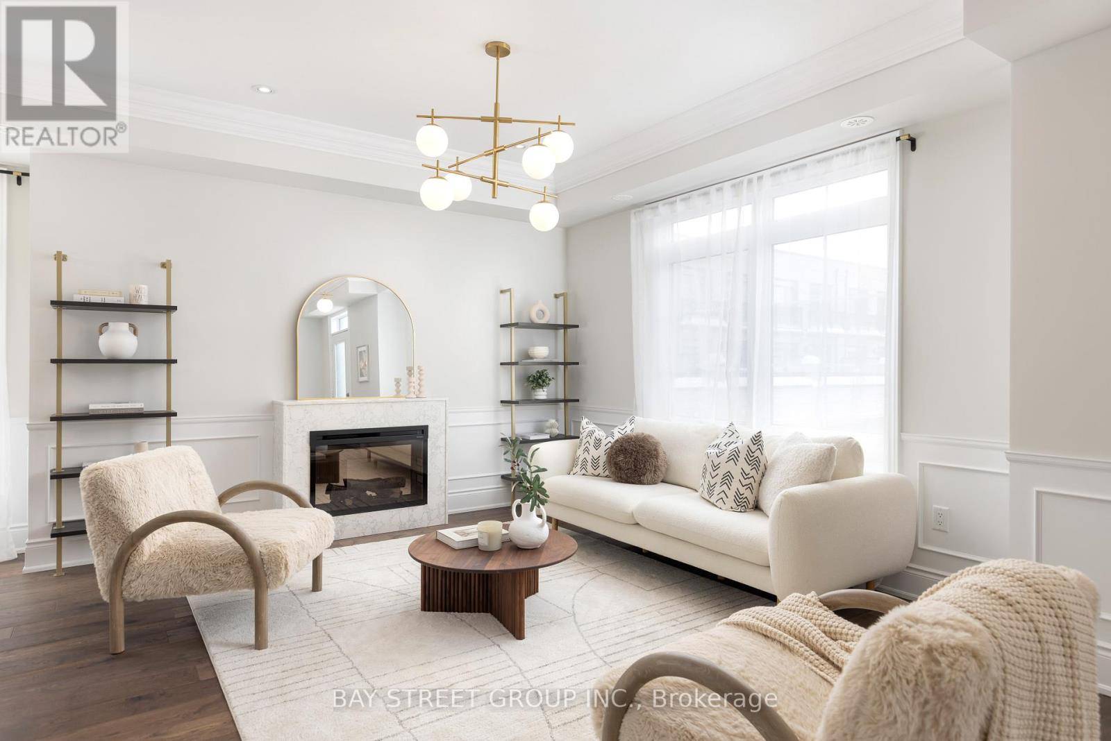 Markham (unionville), ON L3R2E1,1 JAMES CONNOLY WAY