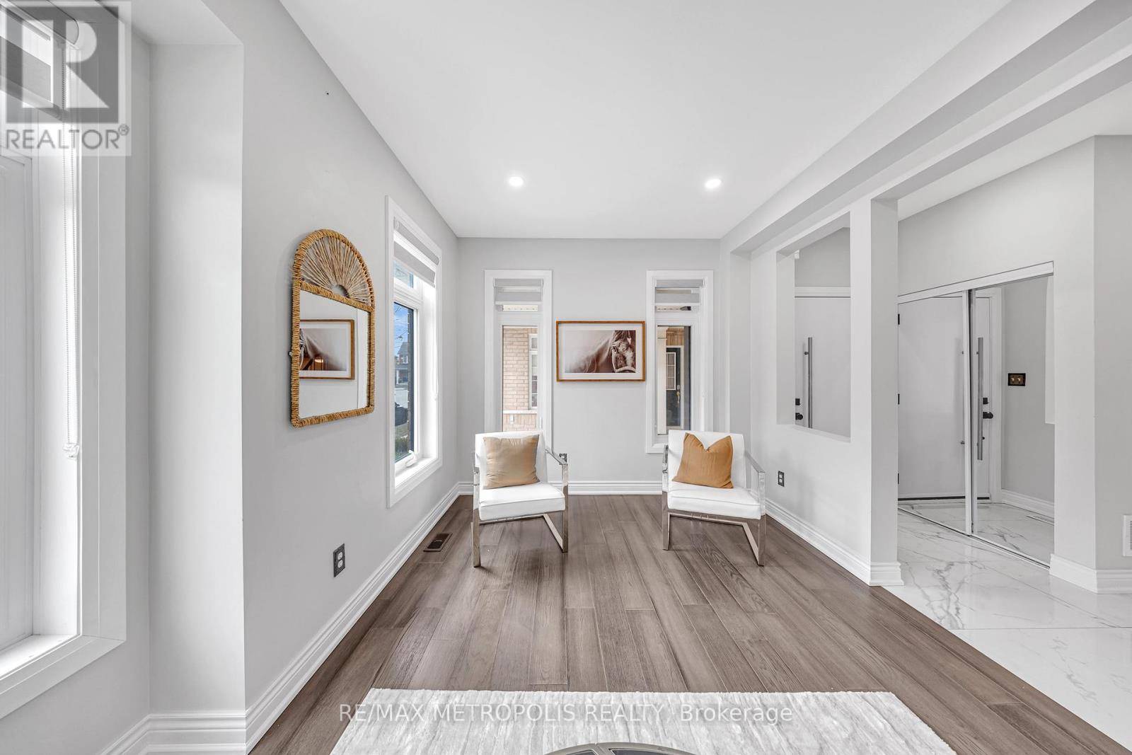 Markham (cornell), ON L6B0K5,10 SNOWCREEK STREET