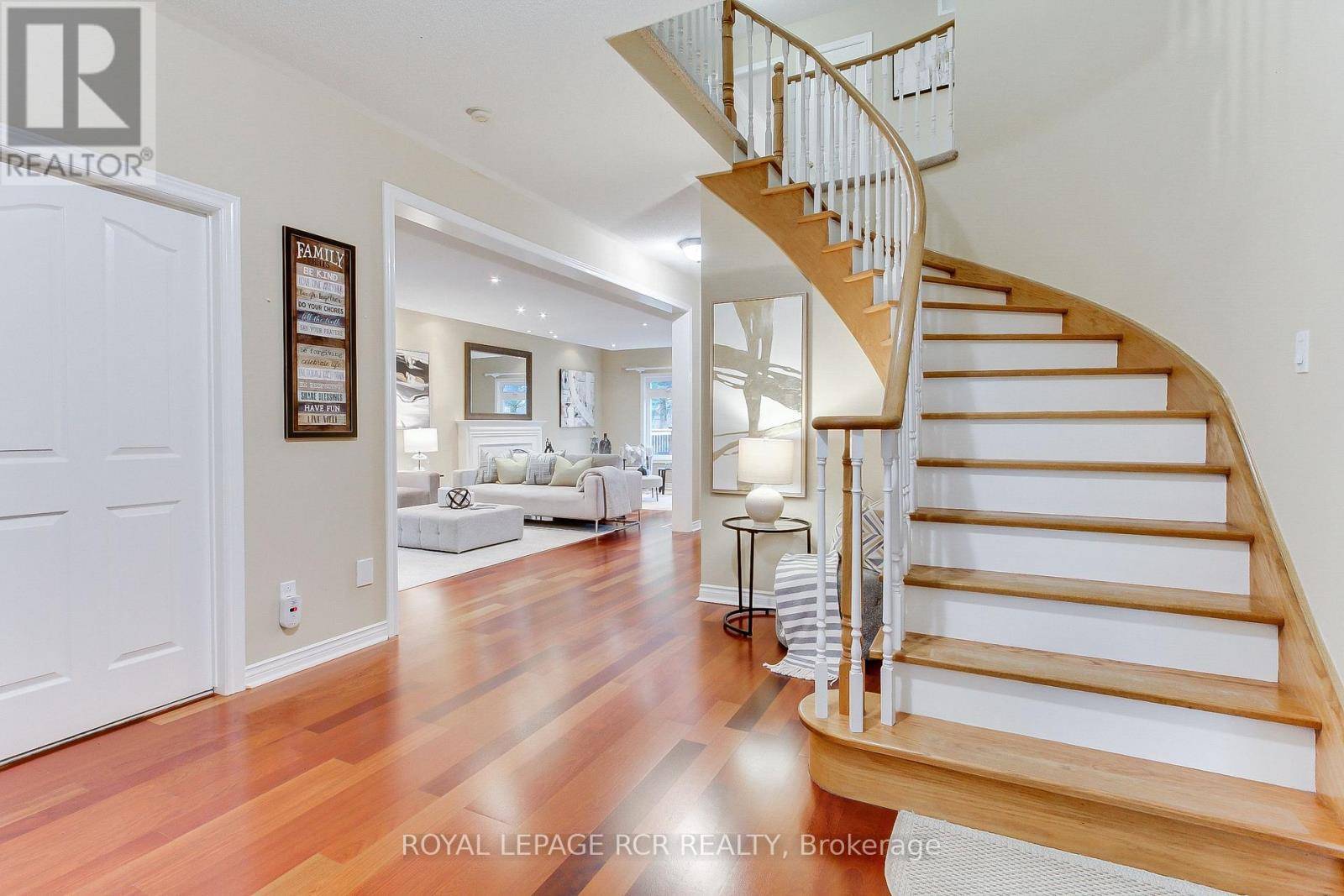 Newmarket (stonehaven-wyndham), ON L3X1V8,558 LYMAN BOULEVARD