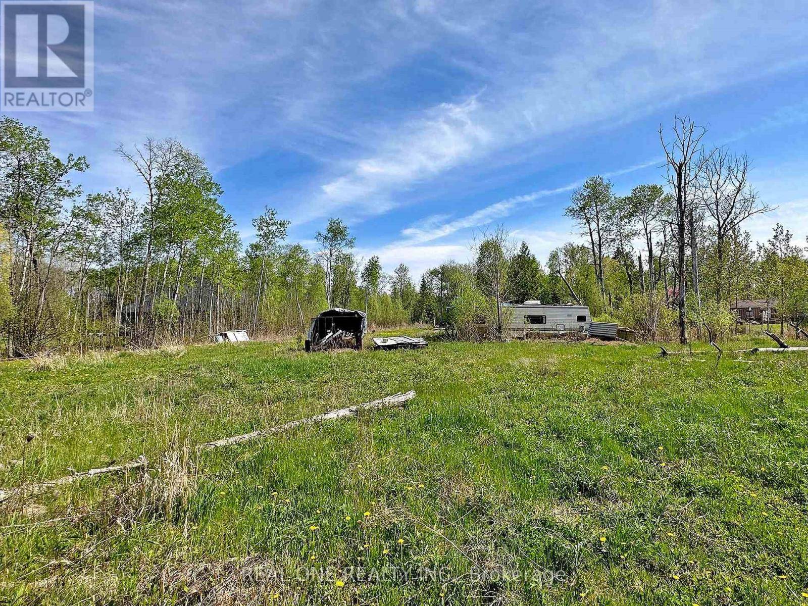 East Gwillimbury (mt Albert), ON L0G1N0,4778 HOLBORN ROAD