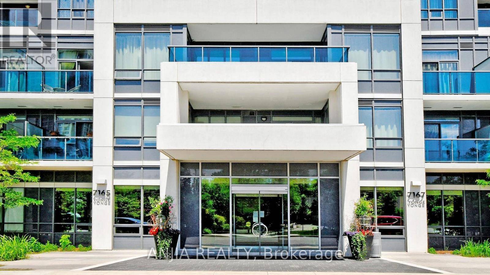 Markham (grandview), ON L3T0C9,7165 Yonge ST #2012