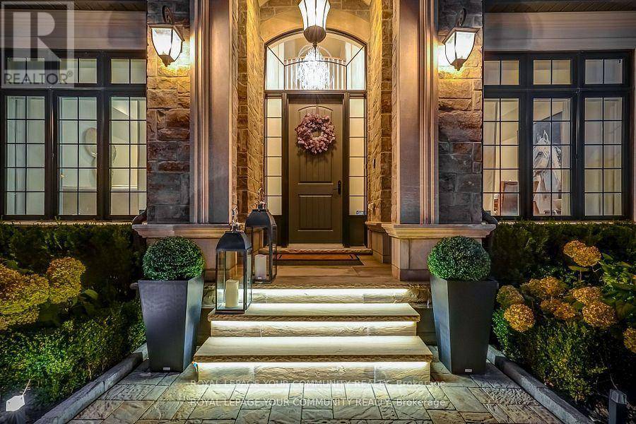 Vaughan (kleinburg), ON L4H3N5,12 MARY NATASHA COURT