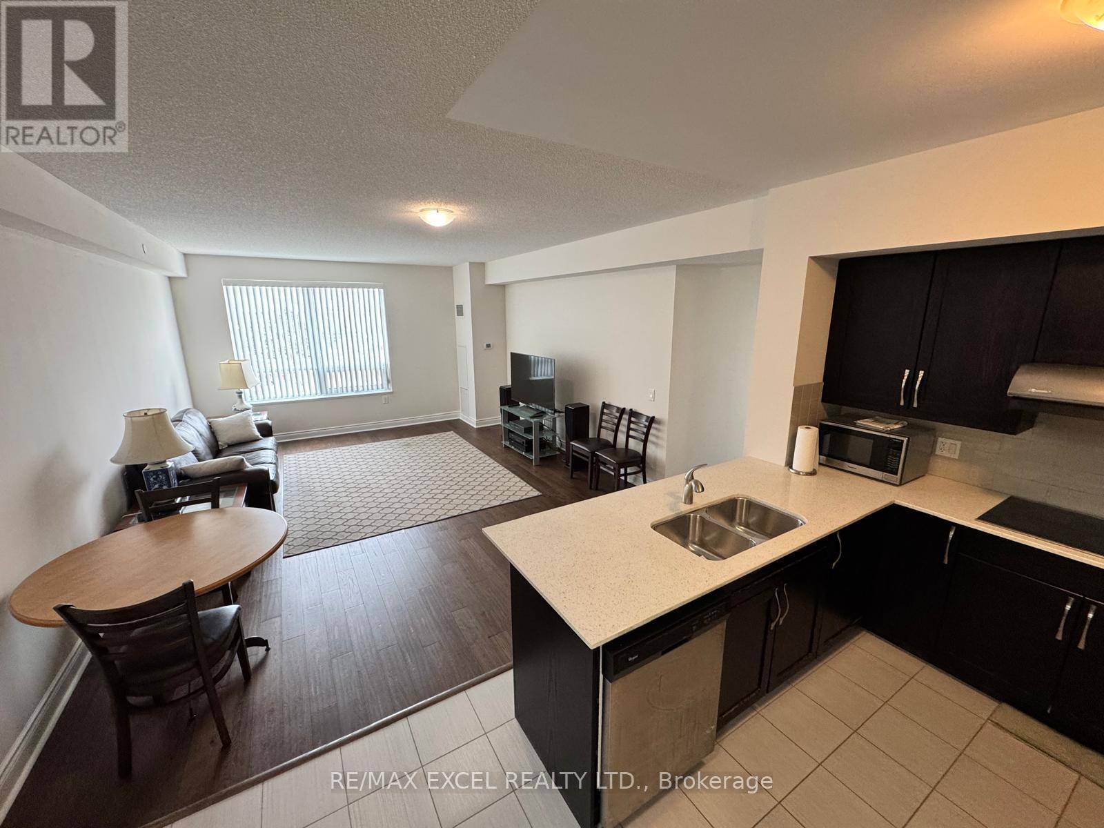 Markham (milliken Mills East), ON L3R5K9,1 Sun Yat Sen AVE #257