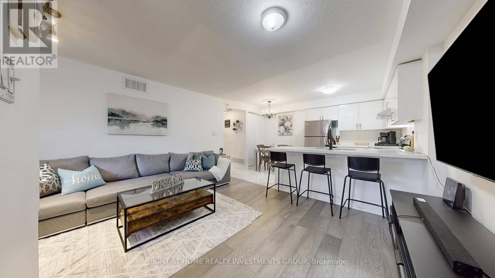 Markham (aileen-willowbrook), ON L3T0A7,316 John ST #118