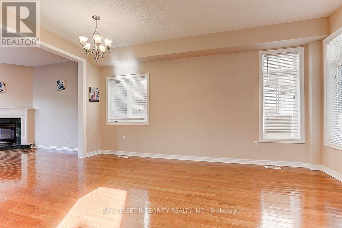Richmond Hill (rouge Woods), ON L4S1X7,150 PENINSULA CRESCENT
