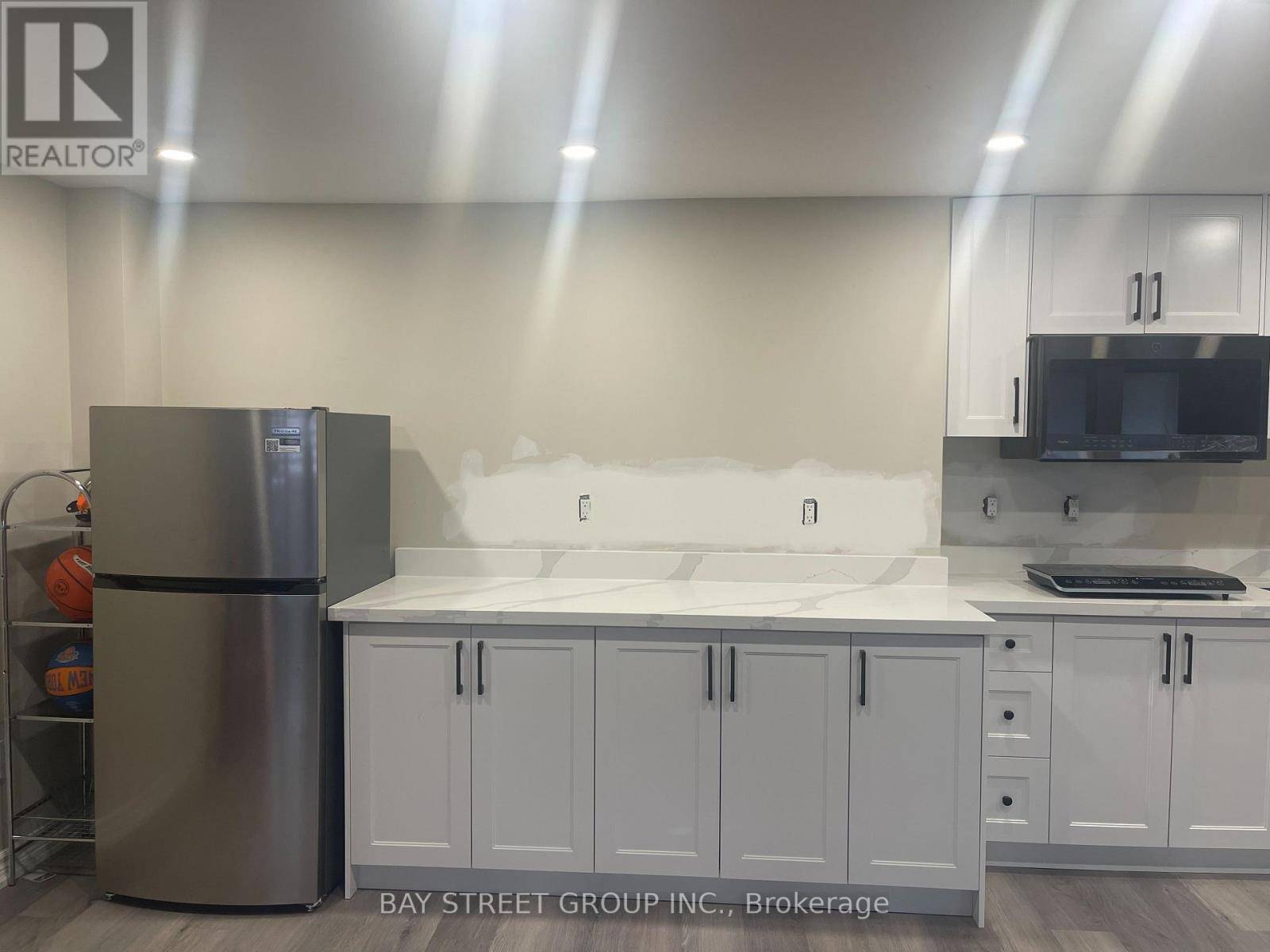 Richmond Hill (jefferson), ON L4E0S9,43 Philips View CRES #Main