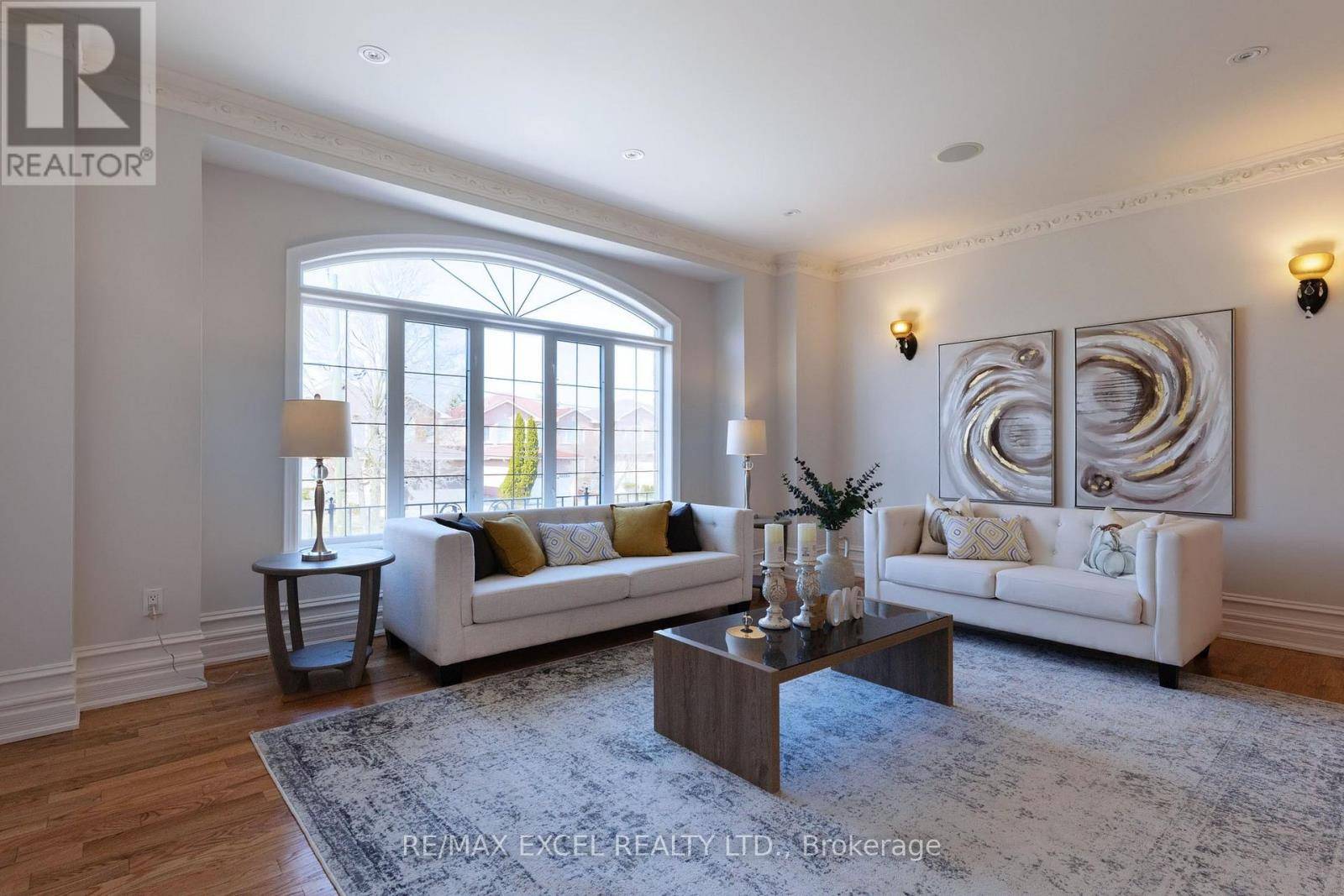 Richmond Hill (south Richvale), ON L4C6R5,25 OAK AVENUE