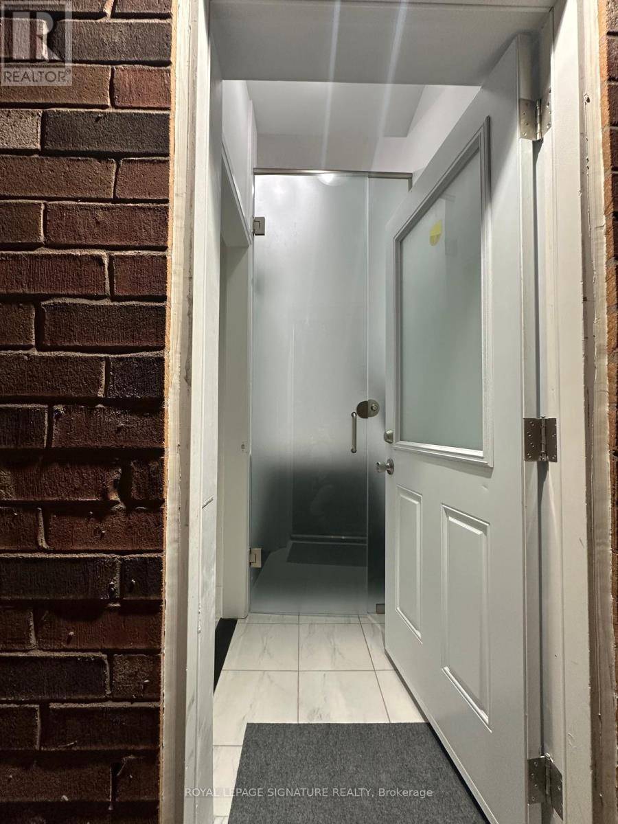 East Gwillimbury (holland Landing), ON L9N0S9,62 PEAR BLOSSOM WAY