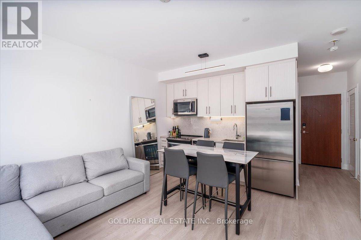 Innisfil, ON L9S0J4,271 Sea Ray AVE #B112
