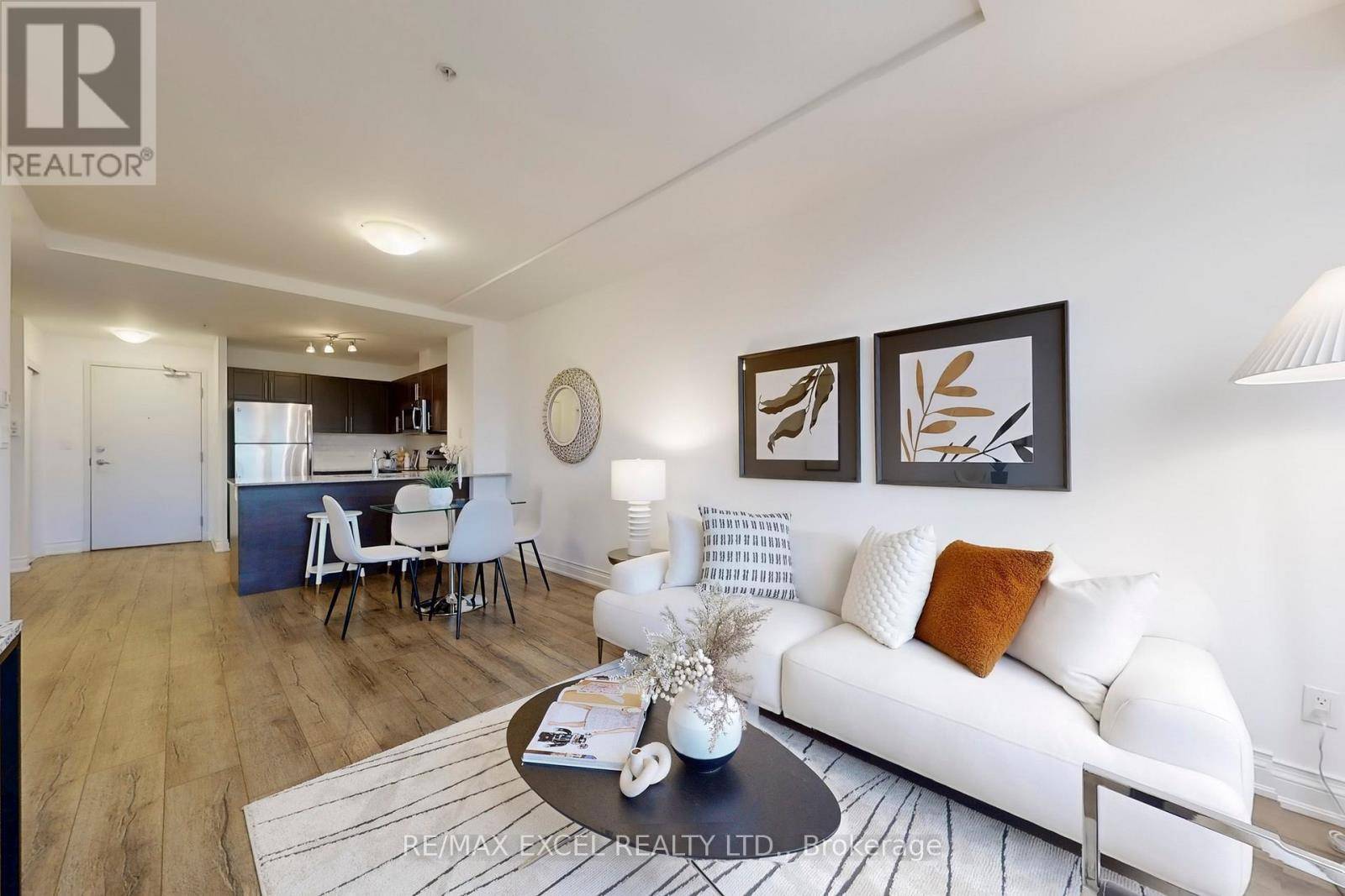 Markham (markham Village), ON L3P0N5,68 Main ST #327