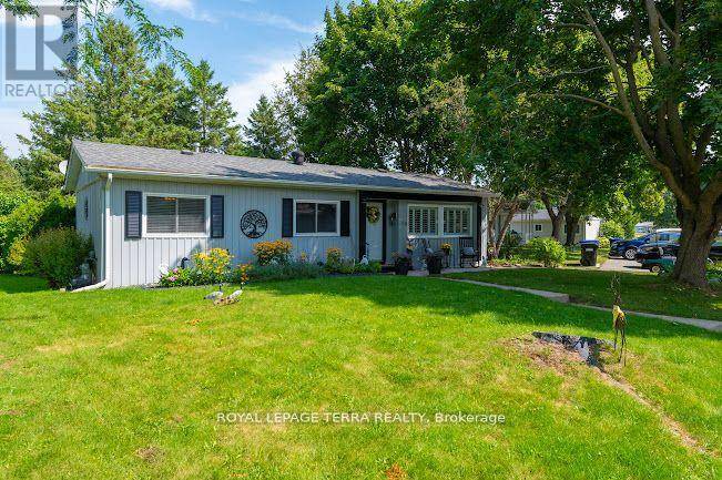 Innisfil (alcona), ON L9S1L7,10 SOUTH BOULEVARD