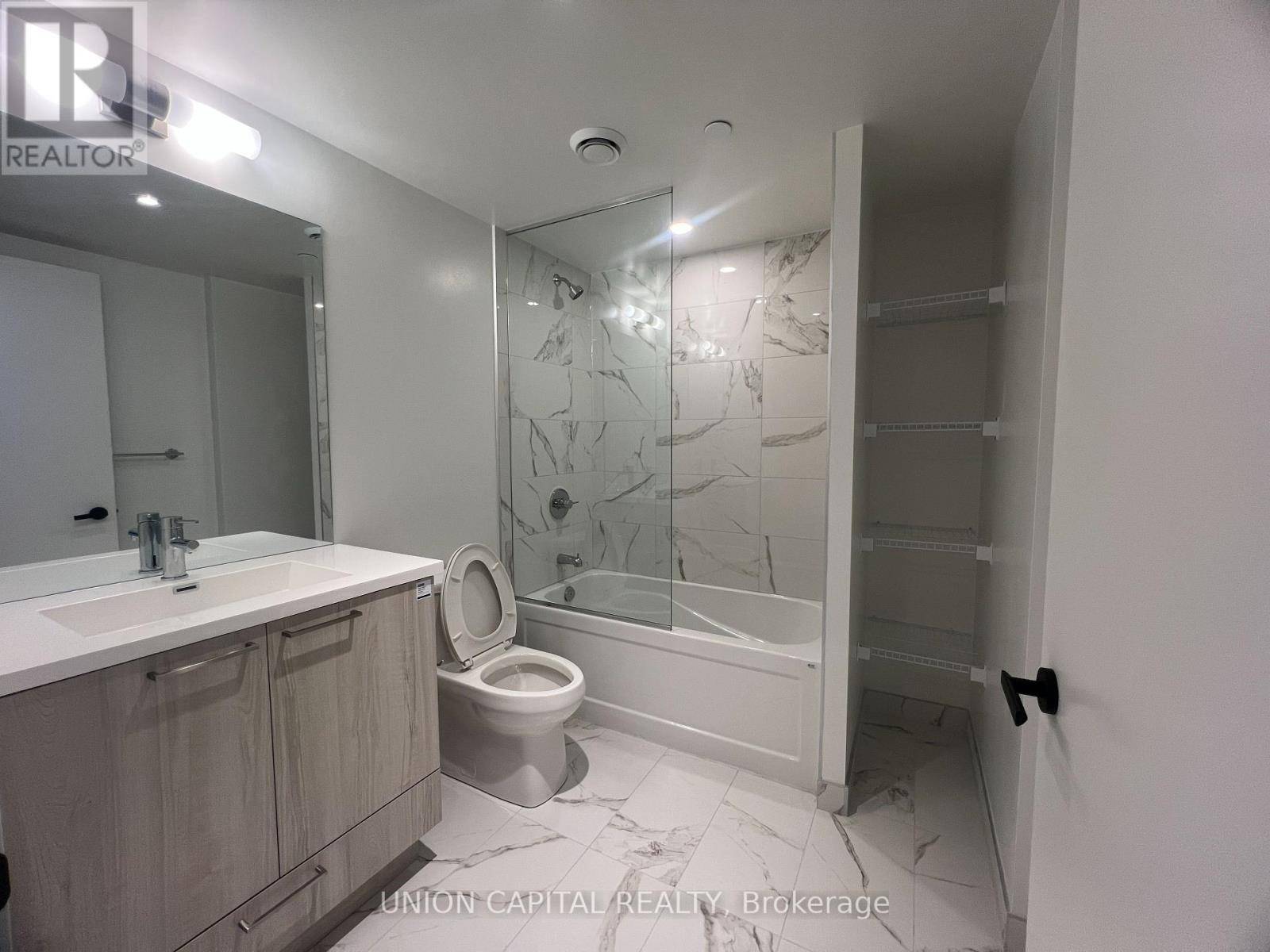 Vaughan (concord), ON L4K0P9,195 Commerce ST #1011