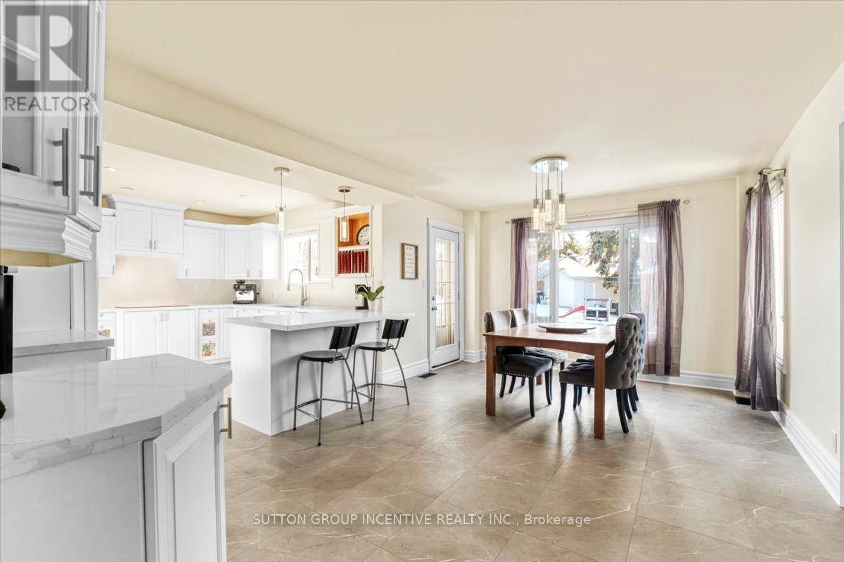 Bradford West Gwillimbury (bradford), ON L3Z2V2,9 TOWER COURT