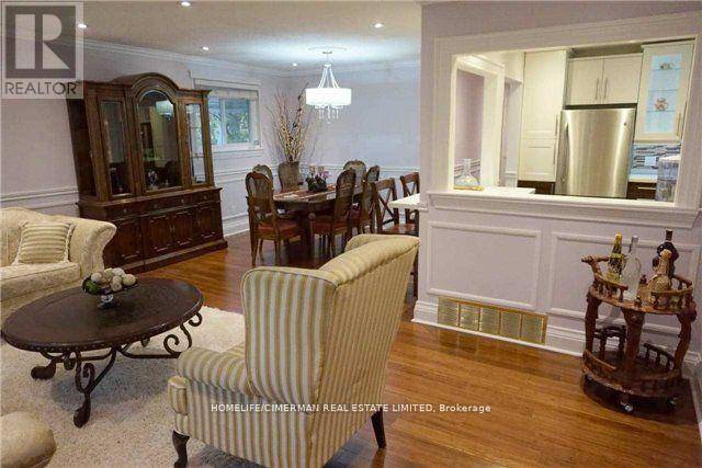 Newmarket (gorham-college Manor), ON L3Y1S2,1049 LEMAR RD #UPPER