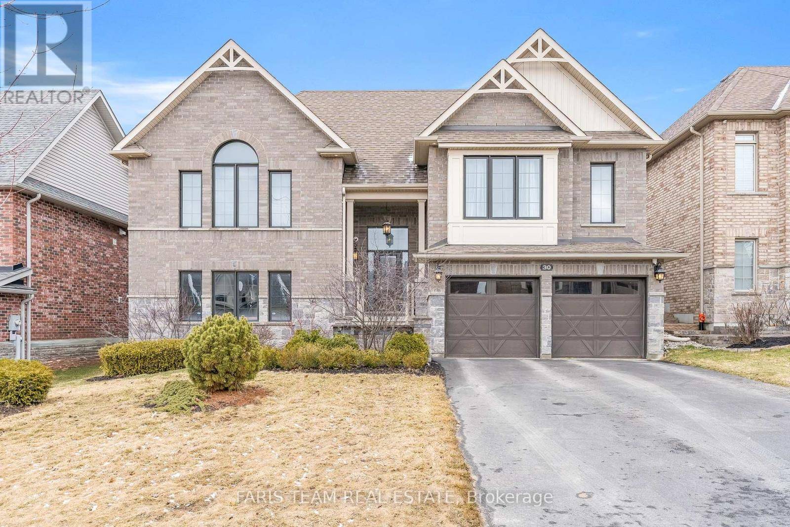 Innisfil (cookstown), ON L0L1L0,30 PHILSON COURT
