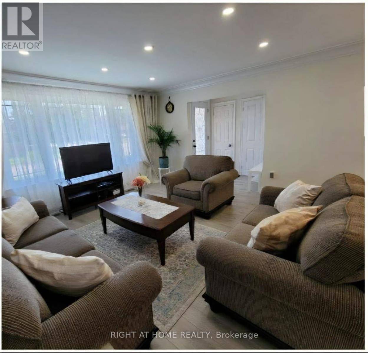 Richmond Hill (crosby), ON L4C2V1,389 TAYLOR MILLS DRIVE N