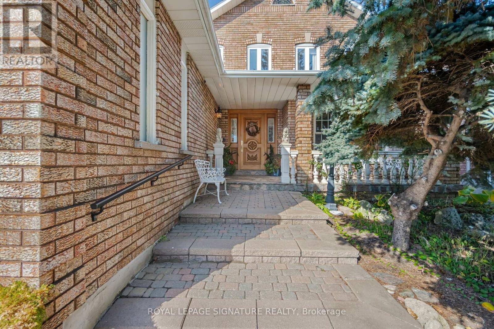 Vaughan (east Woodbridge), ON L4L8G1,100 GAS LIGHT CRESCENT