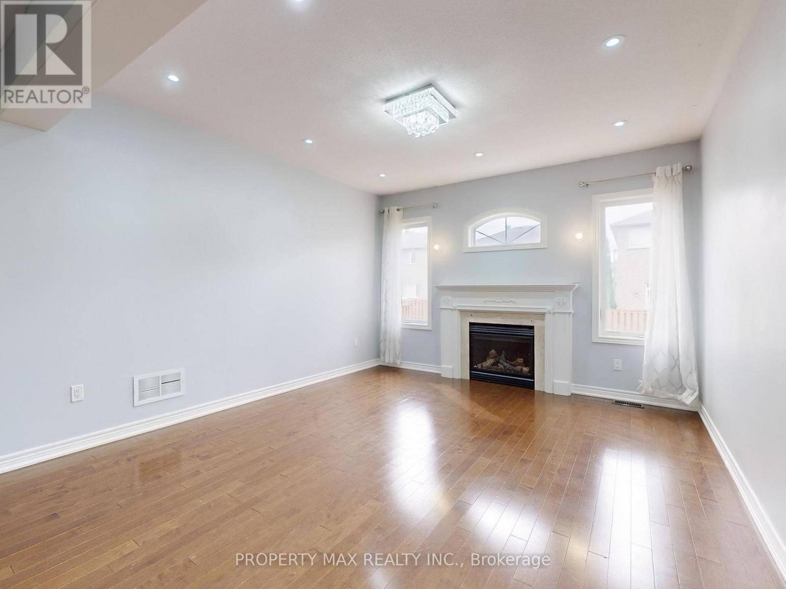 Markham (box Grove), ON L6B0B6,15 BERGER AVENUE
