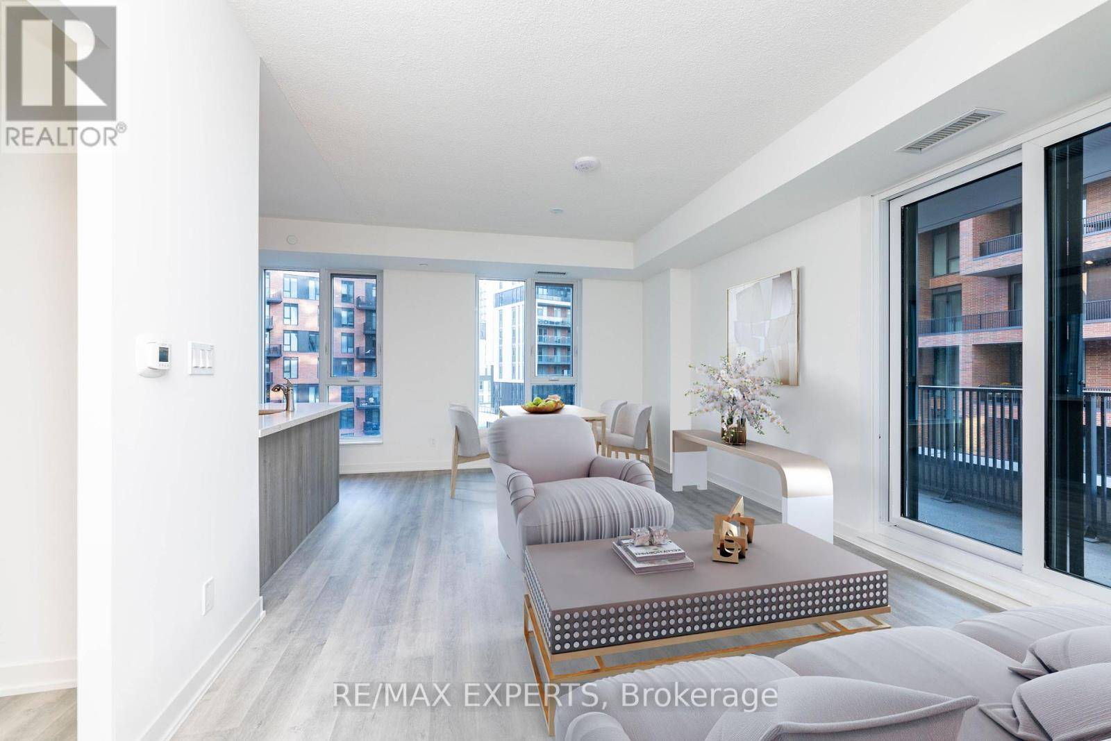 Markham (unionville), ON L6G0H7,38 Simcoe Promenade CIR #608C