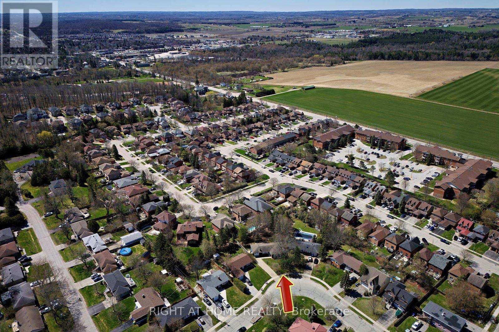 New Tecumseth (alliston), ON L9R1M9,17 OAK STREET