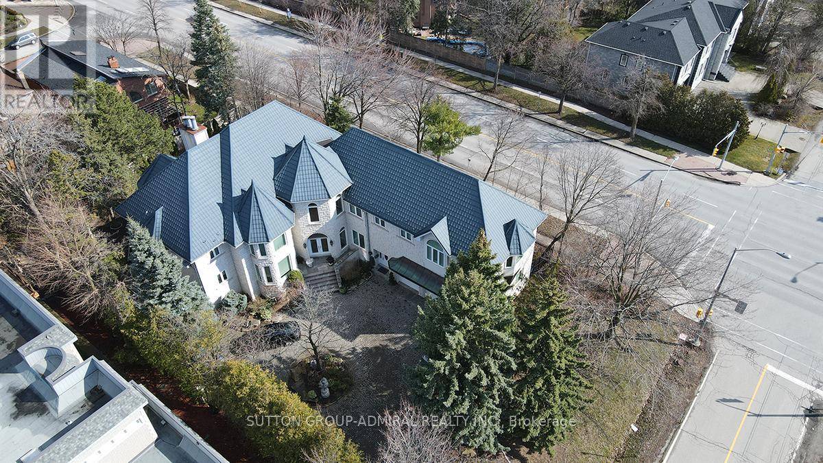 Vaughan (crestwood-springfarm-yorkhill), ON L4J1B9,206 ARNOLD AVENUE