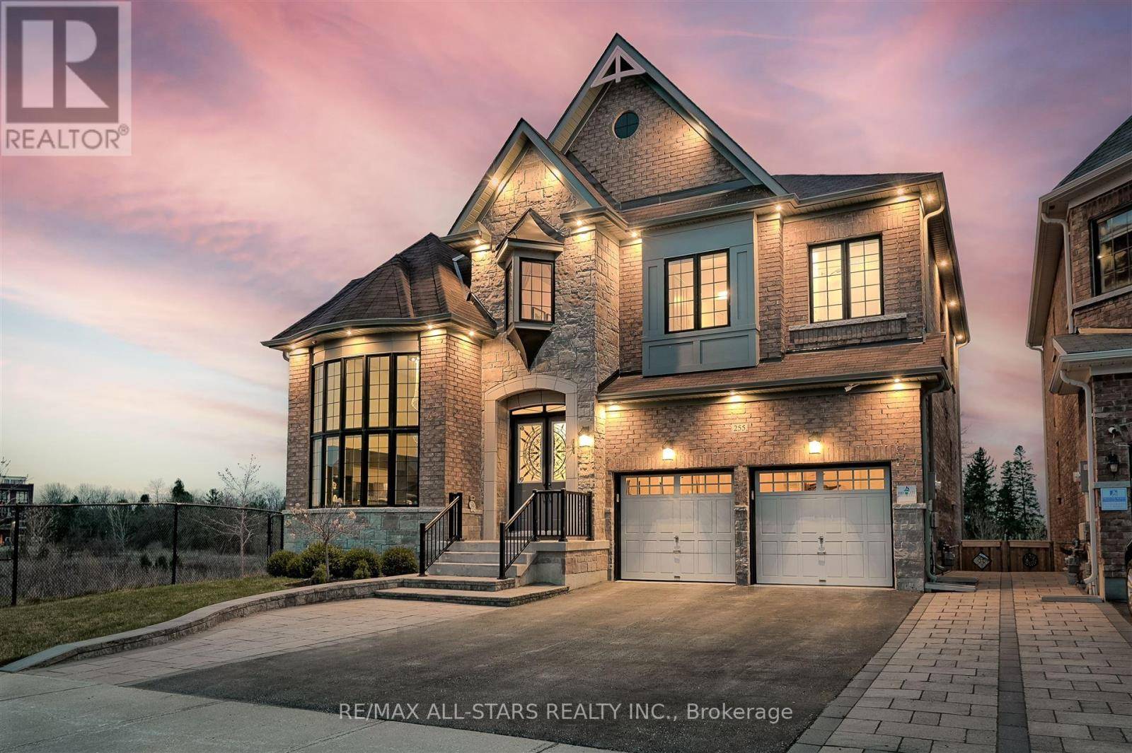 Whitchurch-stouffville (stouffville), ON L4A4P8,255 BAKER HILL BOULEVARD