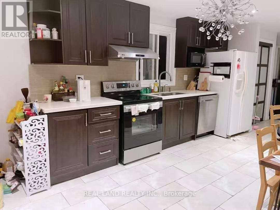 Markham (grandview), ON L3T1K7,MASTER BEDROOM - 68 MEADOWVIEW AVENUE