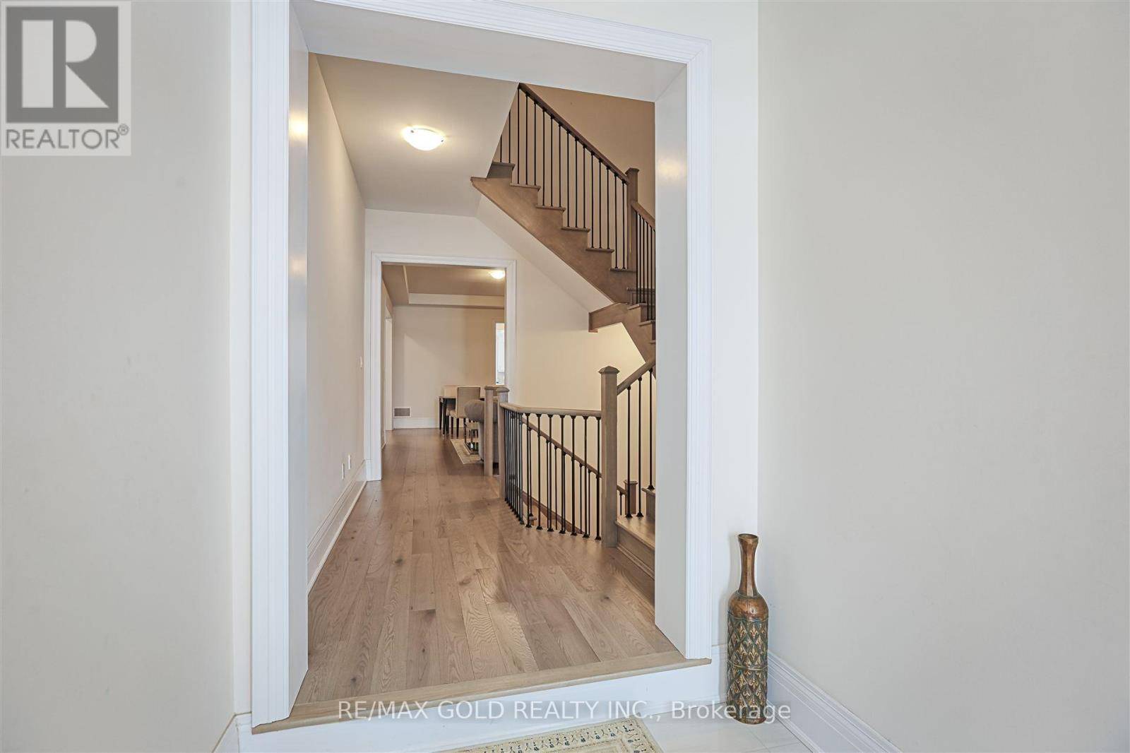 Vaughan (kleinburg), ON L3L0G1,88 GREVILLE STREET
