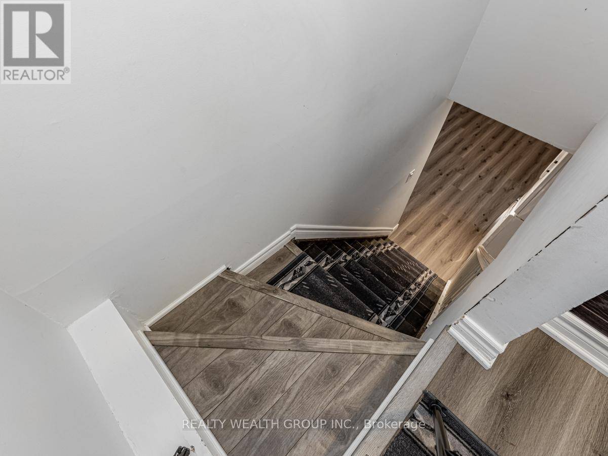 Georgina (keswick South), ON L4P2T1,187 Bayview AVE #Bsmt