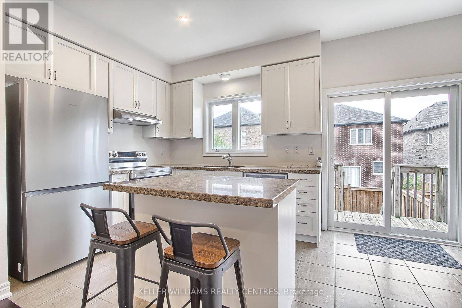 Innisfil (lefroy), ON L0L1W0,1309 LORMEL GATE