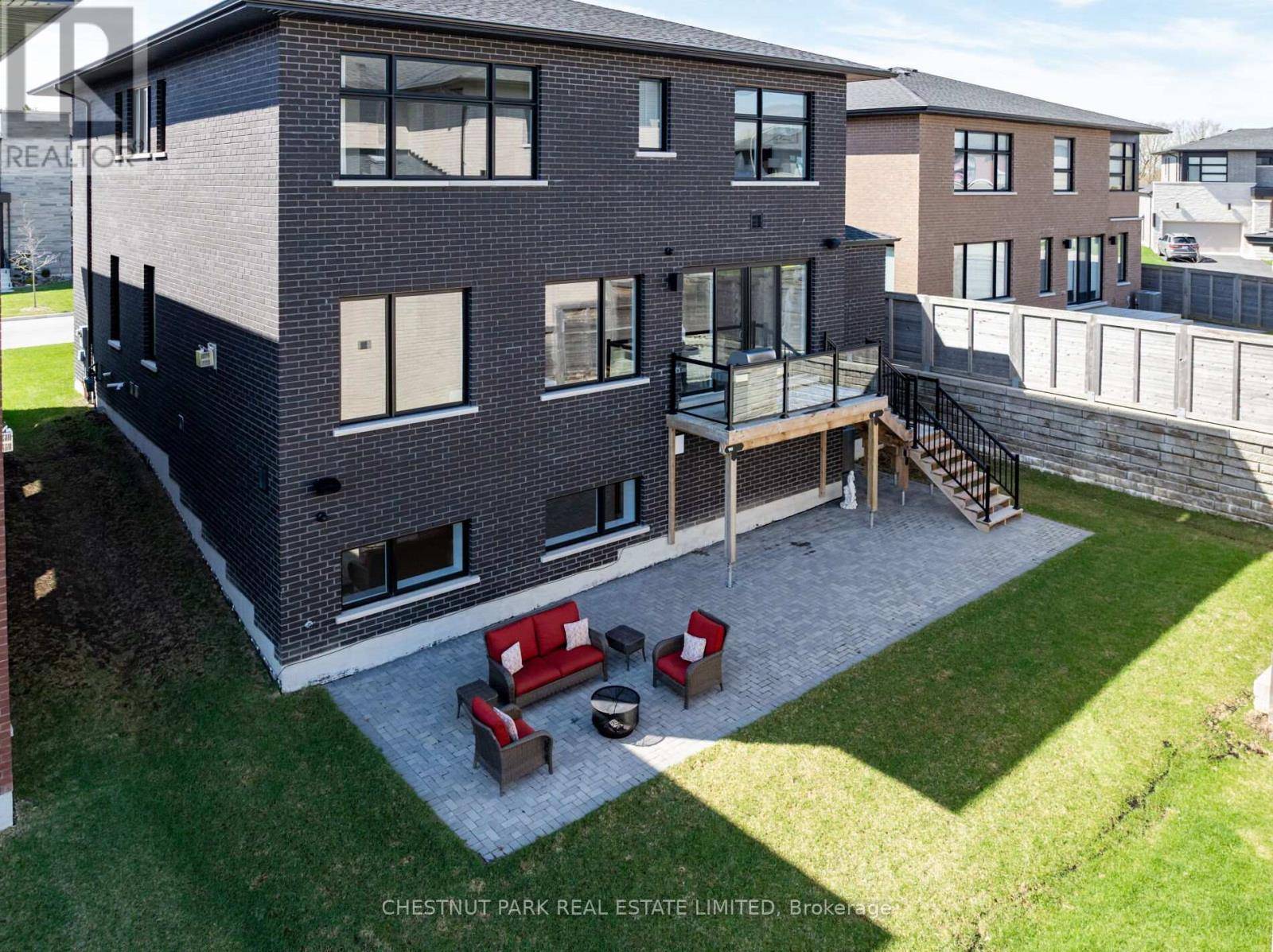 Richmond Hill (oak Ridges Lake Wilcox), ON L4E3W9,29 LIMERICK STREET