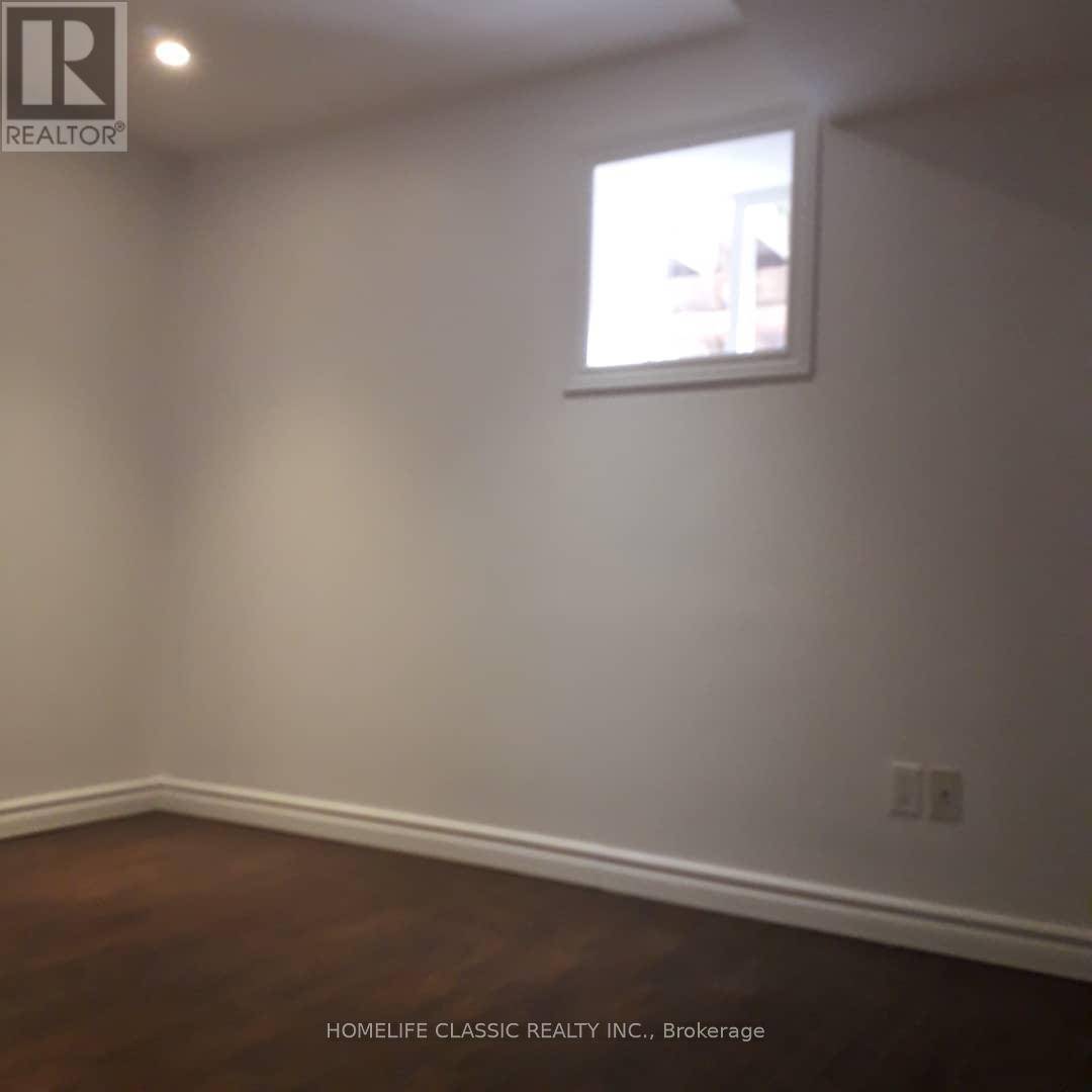 Richmond Hill (jefferson), ON L4E0S3,89 Estrella CRES North #B2