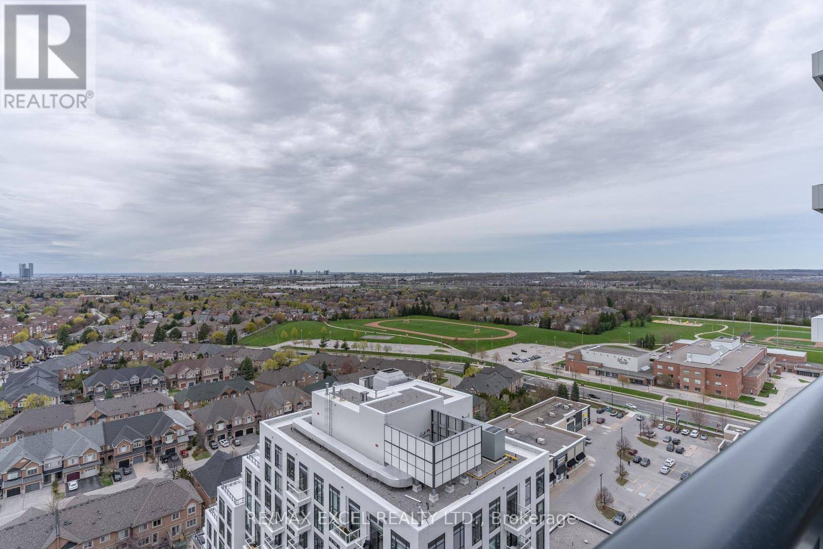 Vaughan (beverley Glen), ON L4J0L4,7950 BATHURST ST #2012