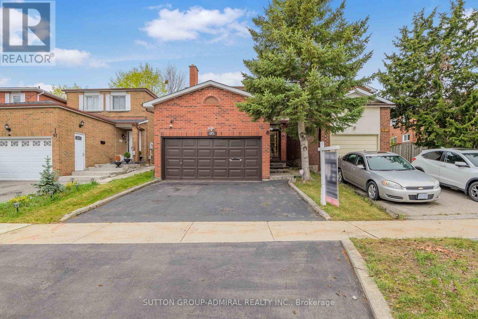 Vaughan (glen Shields), ON L4K2B7,95 NEW SEABURY DRIVE